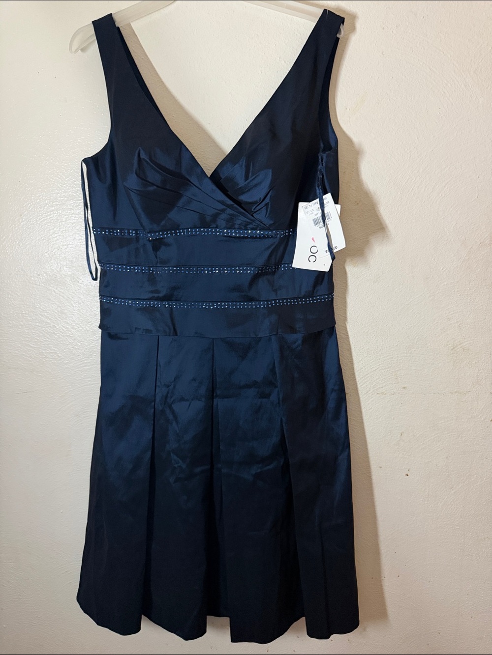 OC by Oleg Cassini Navy V-Neck Pleated Midi Dress